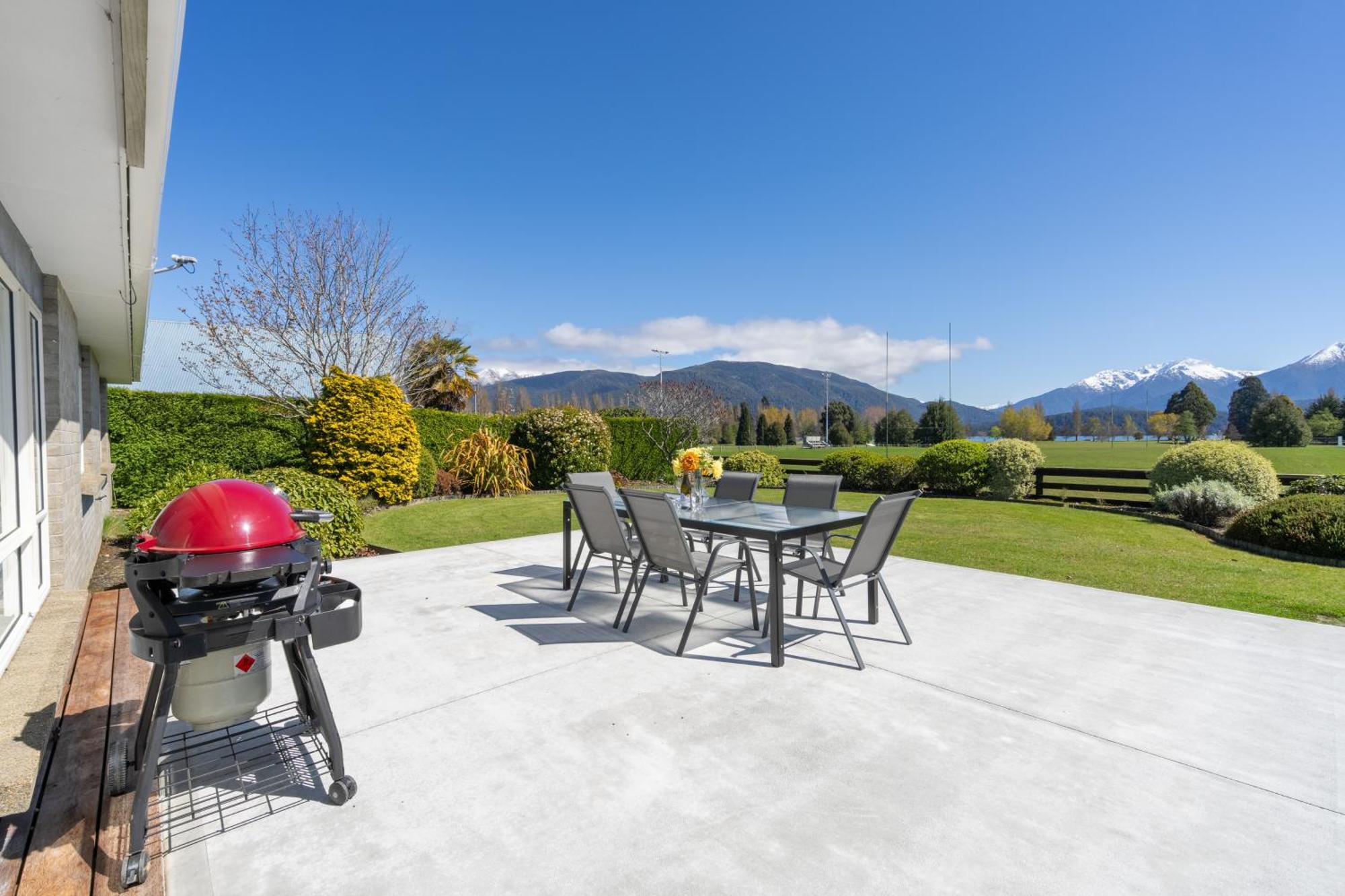 Kepler Retreat - Te Anau Holiday Home 외부 사진